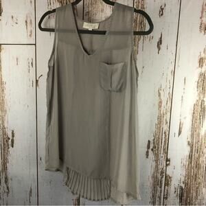 Olive & Oak, Sheer Sleeveless Blouse, Size Medium. In excellent condition!